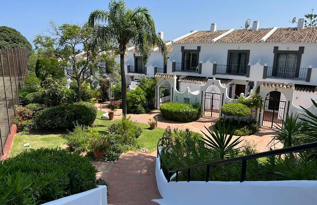 Las Pergolas-1